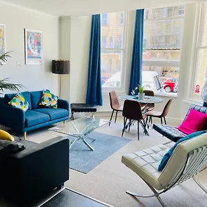 Seaside Mansion Apartment